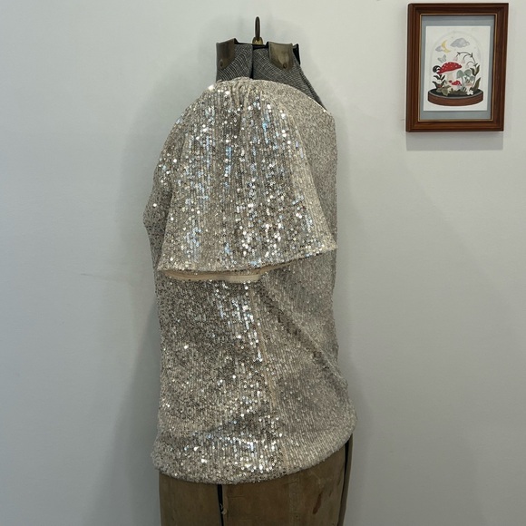 Holidays Christmasy top - Picture 2 of 4